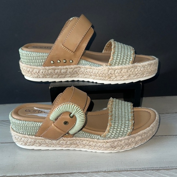 Earth Women's Sandals in Tan and Green - Picture 2 of 6